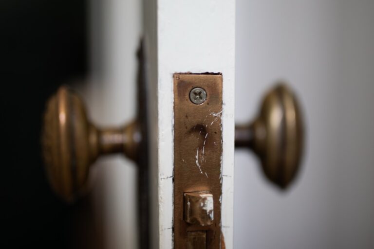 Après un cambriolage : sécuriser sa porte rapidement
