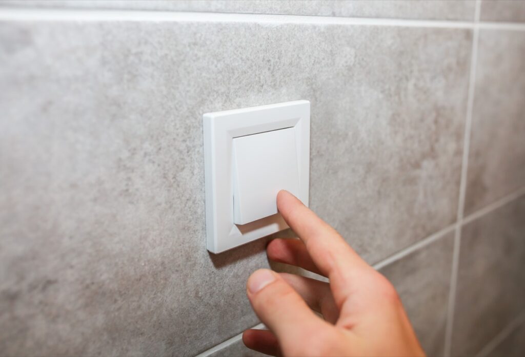 Interrupteur ou lumière qui ne marche plus : que vérifier