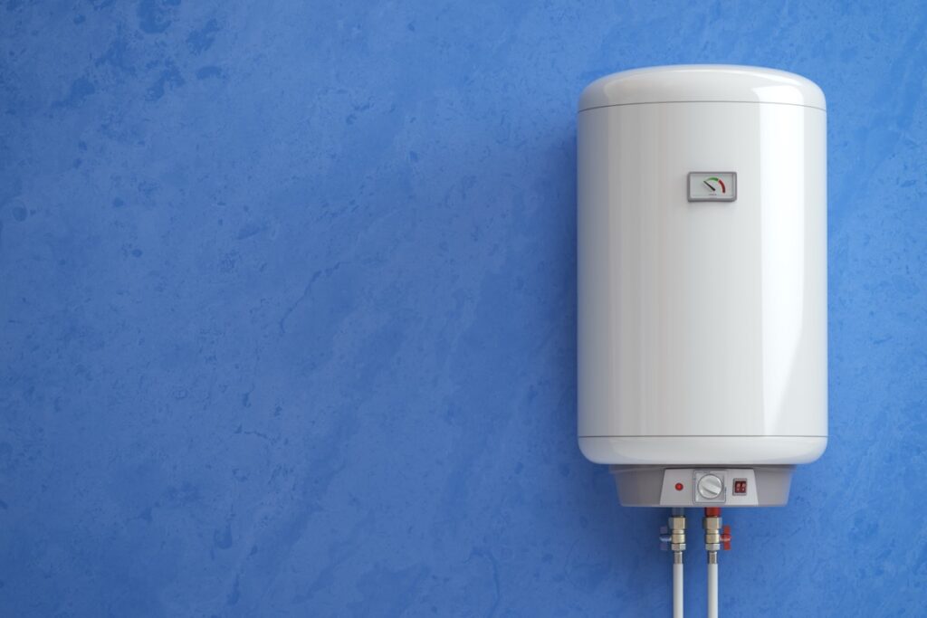 Plus d'eau chaude chez vous : que faire avant d'appeler ?